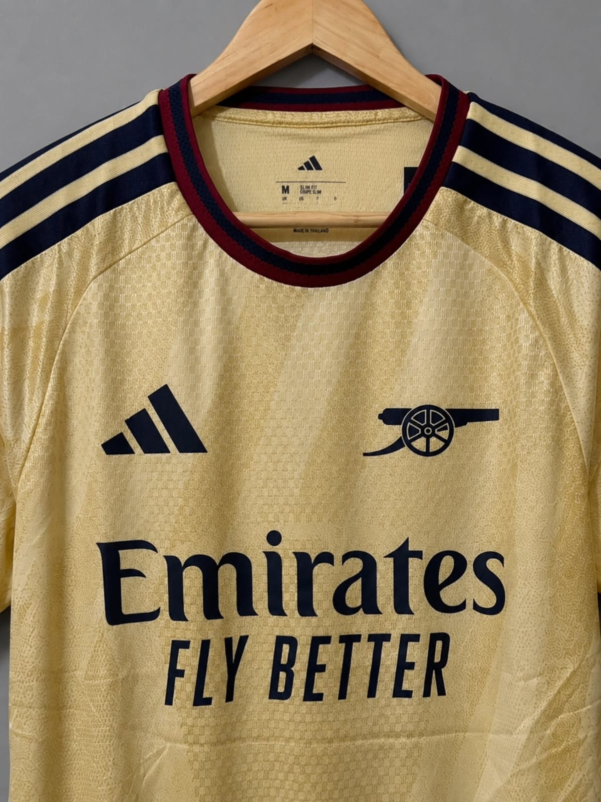 Jersey Araenal Alternativa temporada 26/27 – Image 2