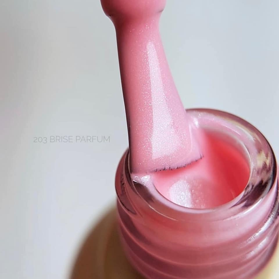 Nude Mood Collection (201-210) Lac – 203 Brise Parfum