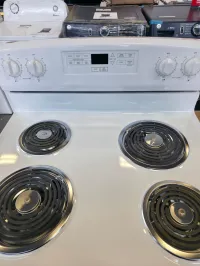 Amana YACR4303MFW9 Electric Range – Image 2