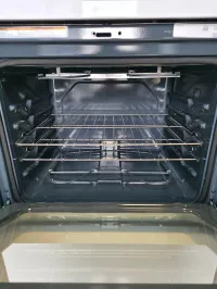 Amana YACR4303MFW9 Electric Range – Image 4
