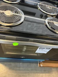 Whirlpool YWFC315S0JS Electric Range, 4.8 cu. ft. Capacity, 30 inch – Image 2