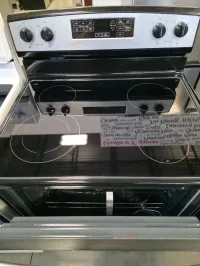 Amana YAER6603SMS1 30-inch Electric Range – Image 3