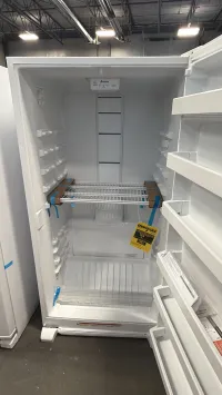 Amana AZF33X20DW09 20 Cu. Ft. Upright Freezer – White – Image 2