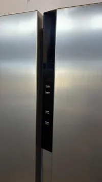 Hisense RS19A2CSD 19.2 Cu. Ft. Side-by-Side Refrigerator – Titanium Finish – Image 3