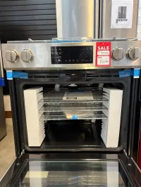 Blomberg BGR30420SS 30 Inch Slide-in Gas Range with 4 Sealed Burners, 5.7 cu. ft. European Convection Oven, 18,000 BTU-675 BTU  – Image 4