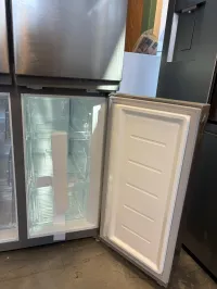 Frigidaire FRQG1721AV French Door Refrigerator, 33 inch Width – Image 7