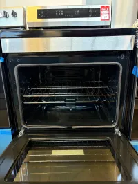 Frigidaire FCRI306CAS Induction Range, 5.3 cu. ft. Capacity, 30 inch  – Image 4