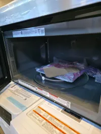 LG LMV1751ST 30" Over-the-Range Microwave – Image 3