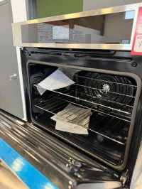 Frigidaire FCWS3027ASD 30" Single Electric Wall Oven Total Convection, Built-In Air Fry, Quick Preheat – Image 3
