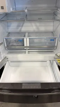 Frigidaire Gallery GRMC2273CD04 – 21.5 Cu. Ft. Counter-Depth 4-Door French Door Refrigerator – Image 3