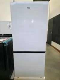 Beko BFBF30116WHIM 30" Counter-Depth Bottom Freezer Refrigerator – Image 1
