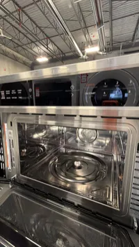 Frigidaire Professional PMBD3080AF 30" Convection Microwave – Image 3
