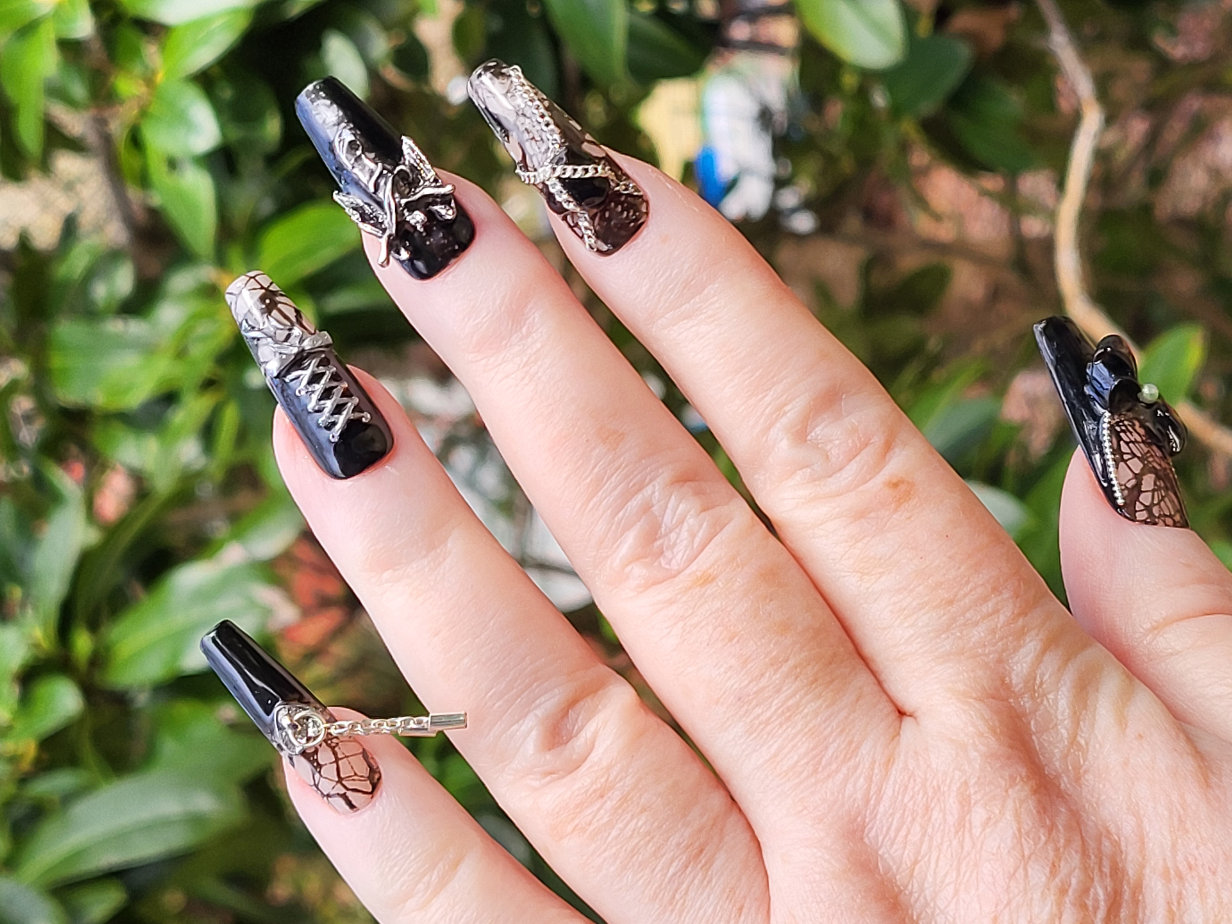 Black Lace Gothic – Image 4