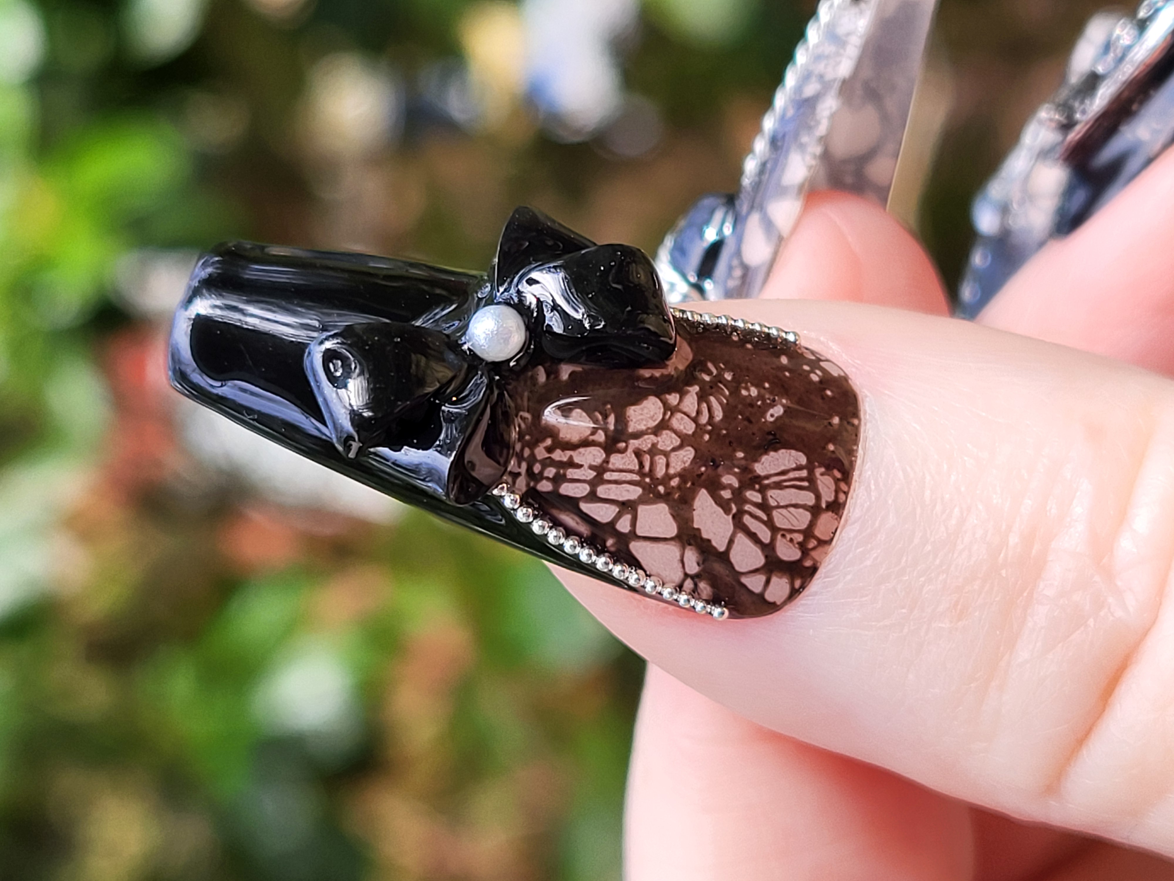 Black Lace Gothic – Image 3
