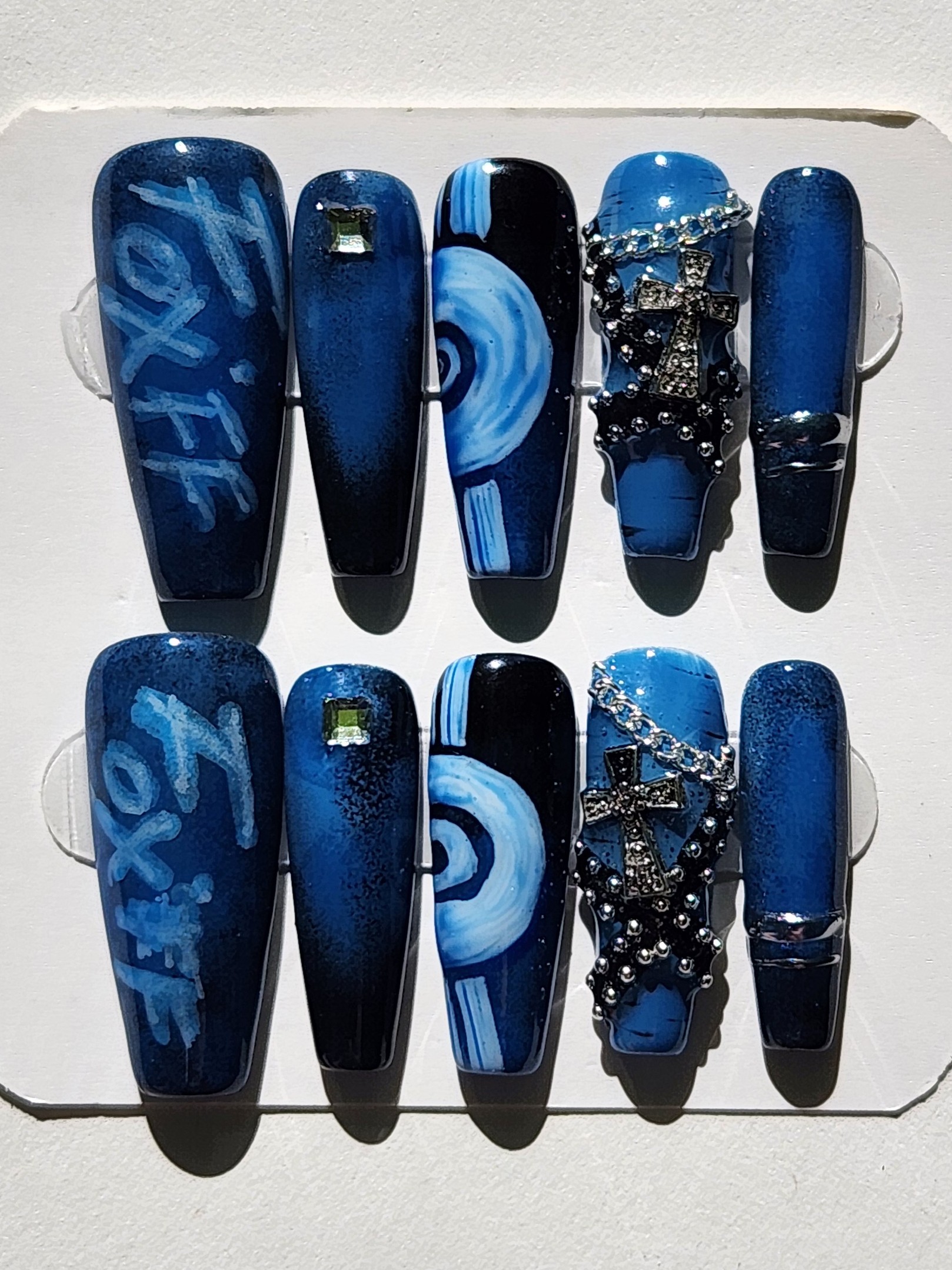 Mingi FIX OFF-Inspired Press-On Nails | Blue Black Graffiti, Gothic Chains & 3D Statement Art – Image 2