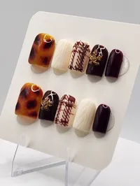 Cider Plaid Short Press-On Nails — Casual Friday Collection – Image 3