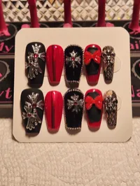 Crimson Relic Gothic Black and Red Press On Nails – Image 2