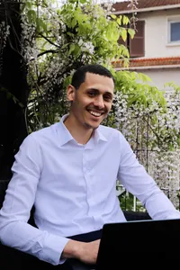 blog author image