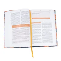 Bible – CSB - Every Day with Jesus Daily Bible Floral (Hardcover) – Image 3