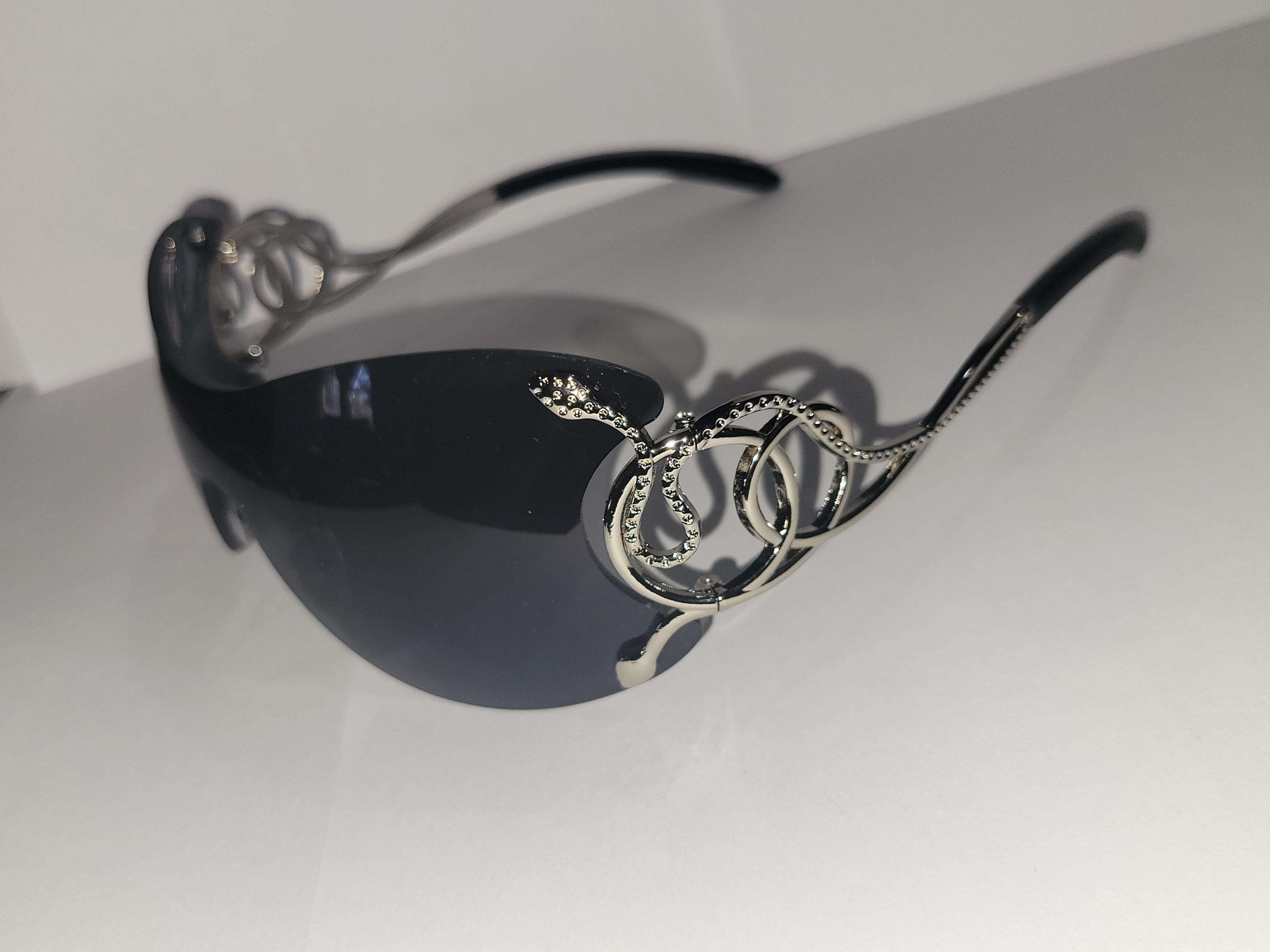 #26-Black and Silver Framed Sunglasses – Image 3