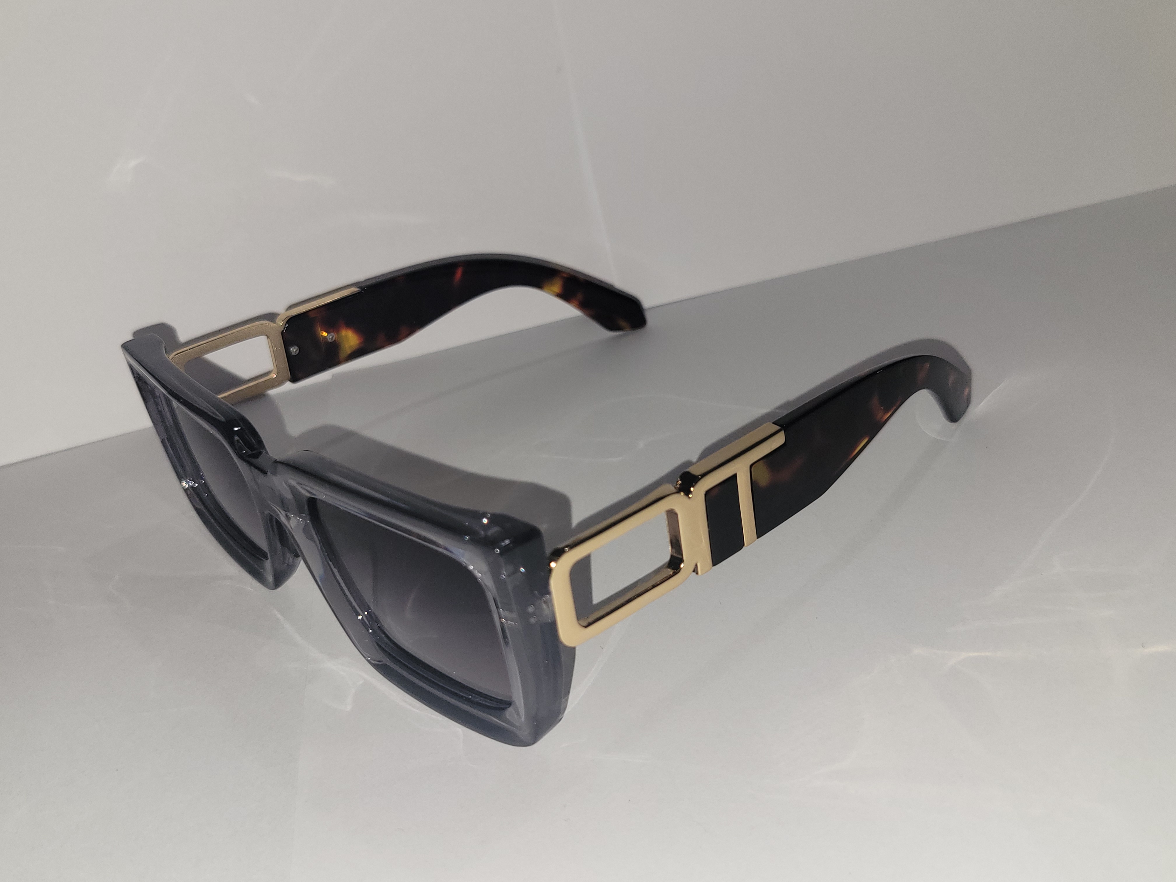 #30-Gray Framed with the Gold Touch Sunglasses – Image 3