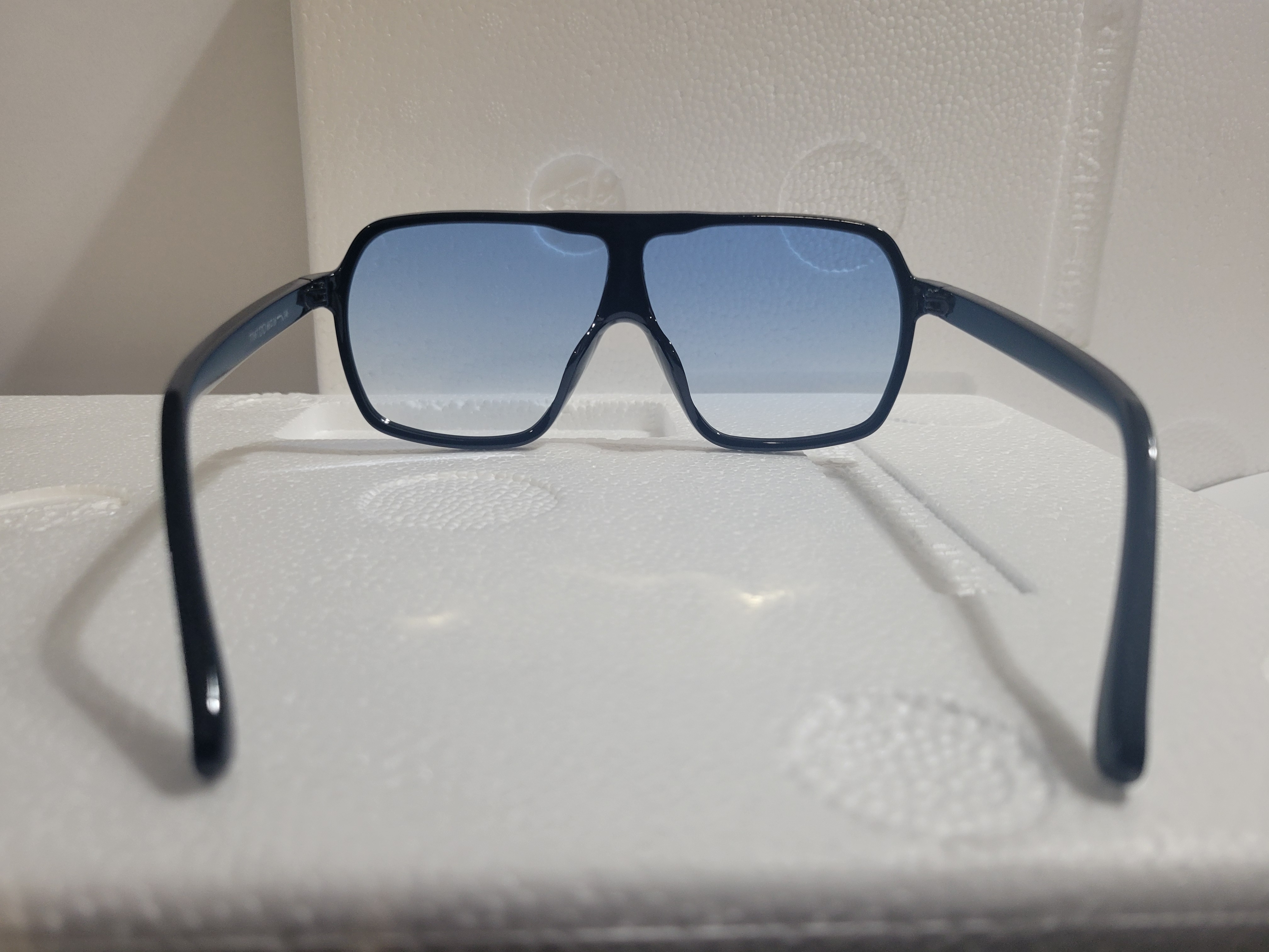 #48- Oversized Sunglasses Light Blue Shaded – Image 3