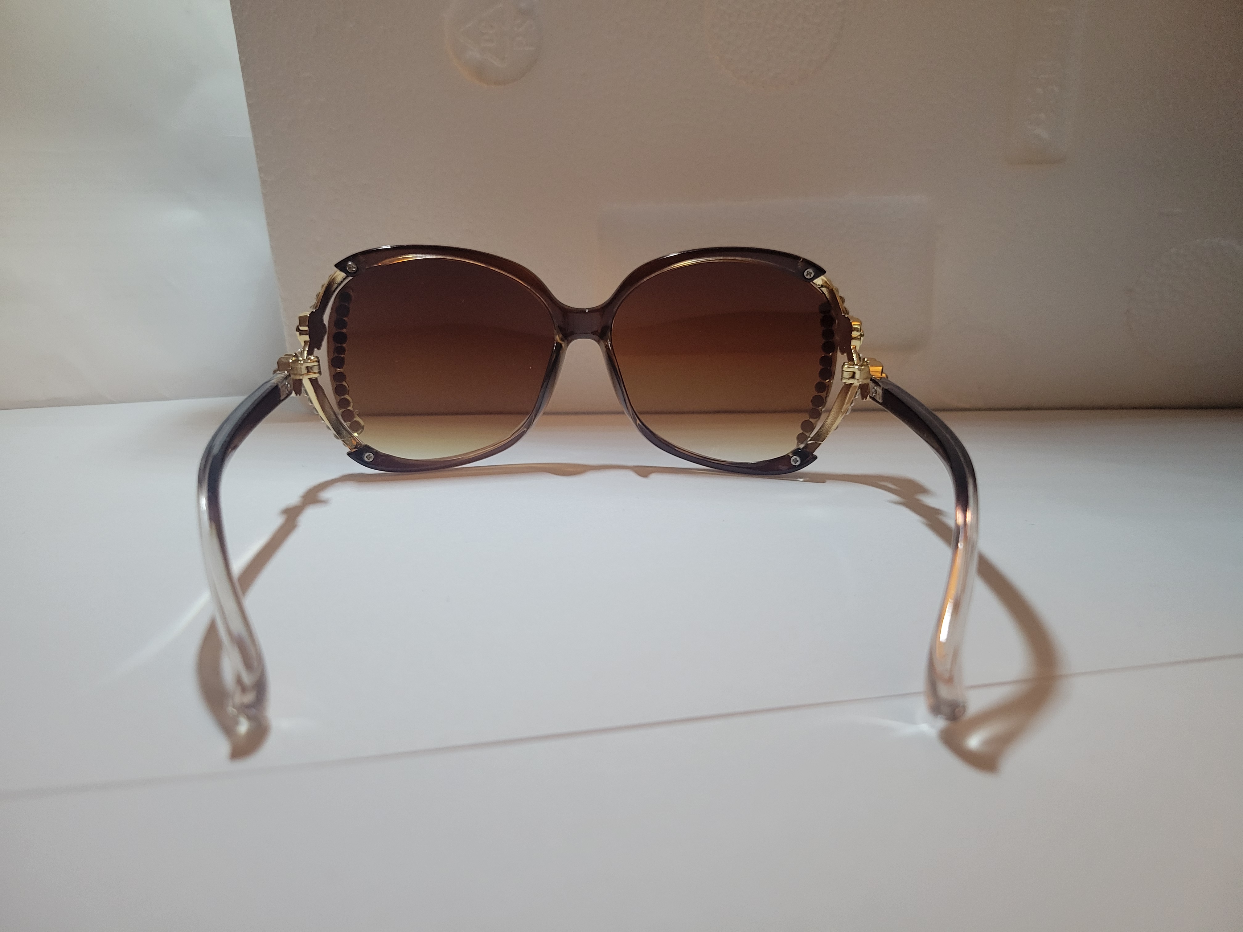 #98- Oversized Shade of Brown – Image 3