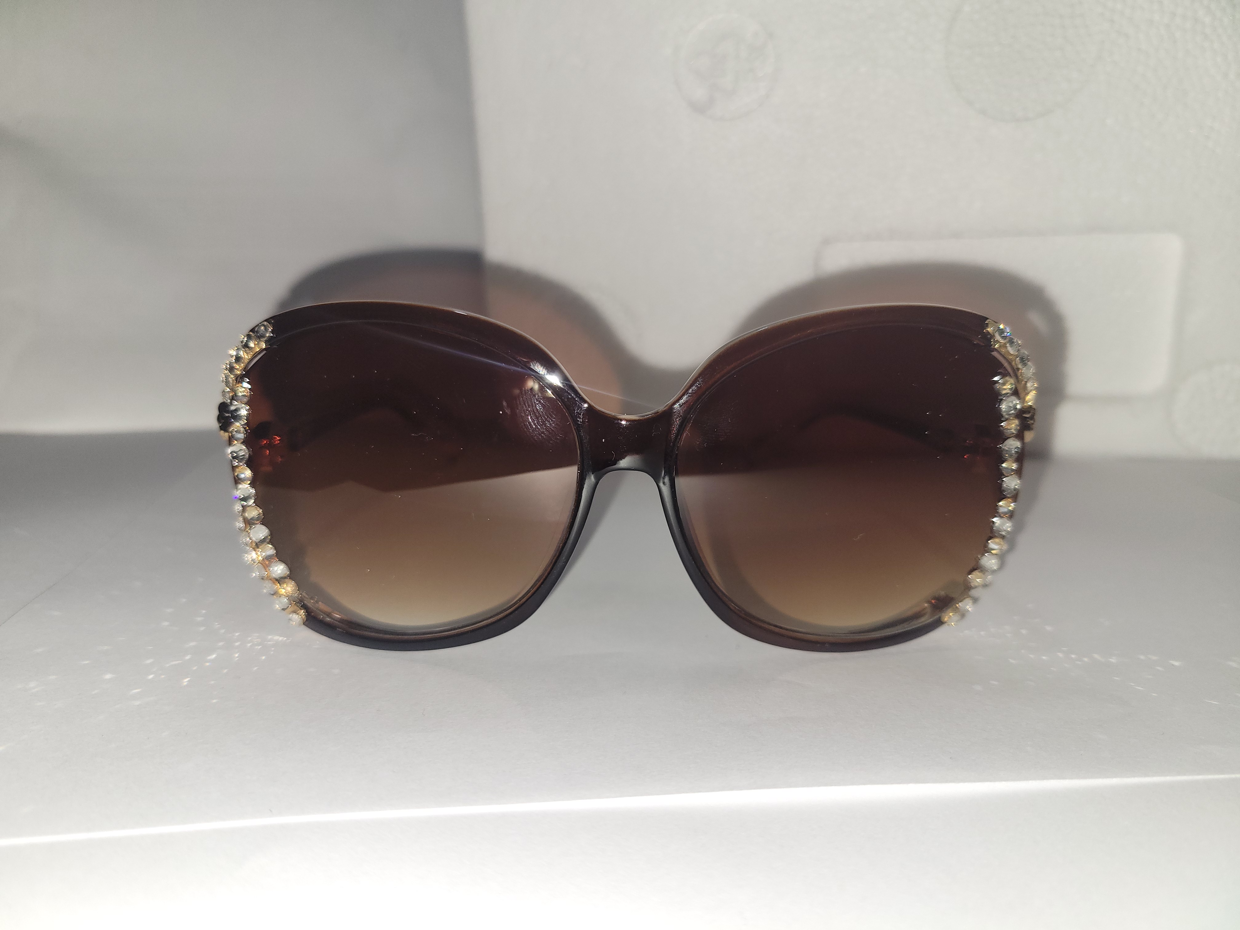 #98- Oversized Shade of Brown – Image 1