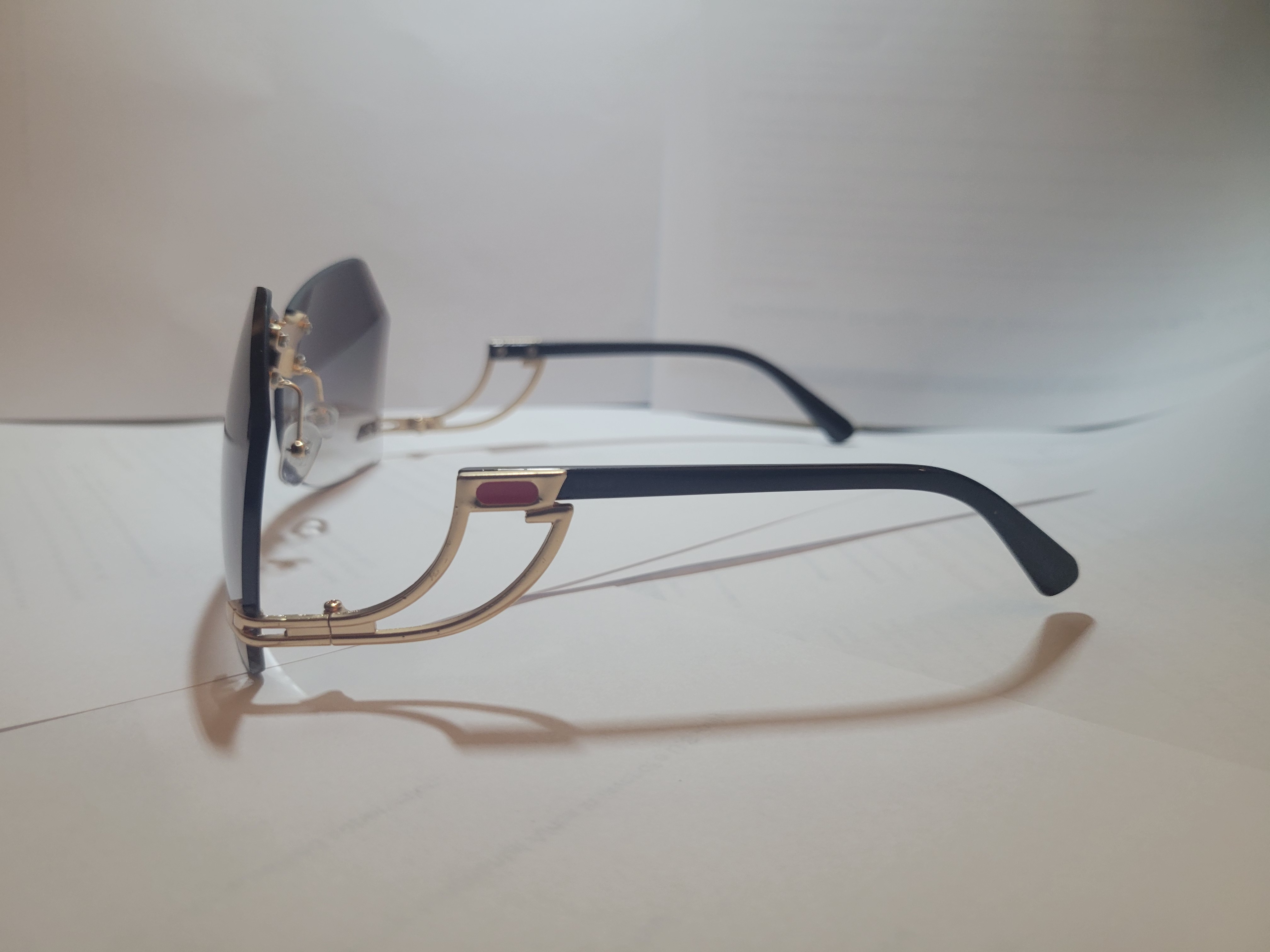 113-Rimless Summer Shades – Image 3