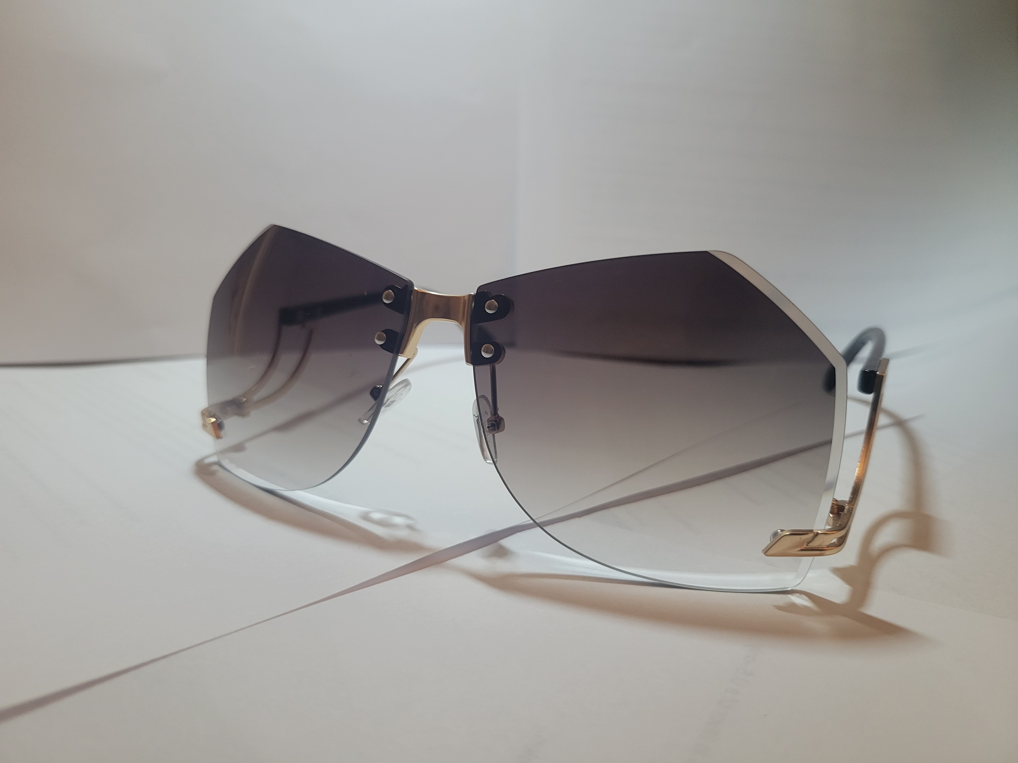 113-Rimless Summer Shades – Image 1