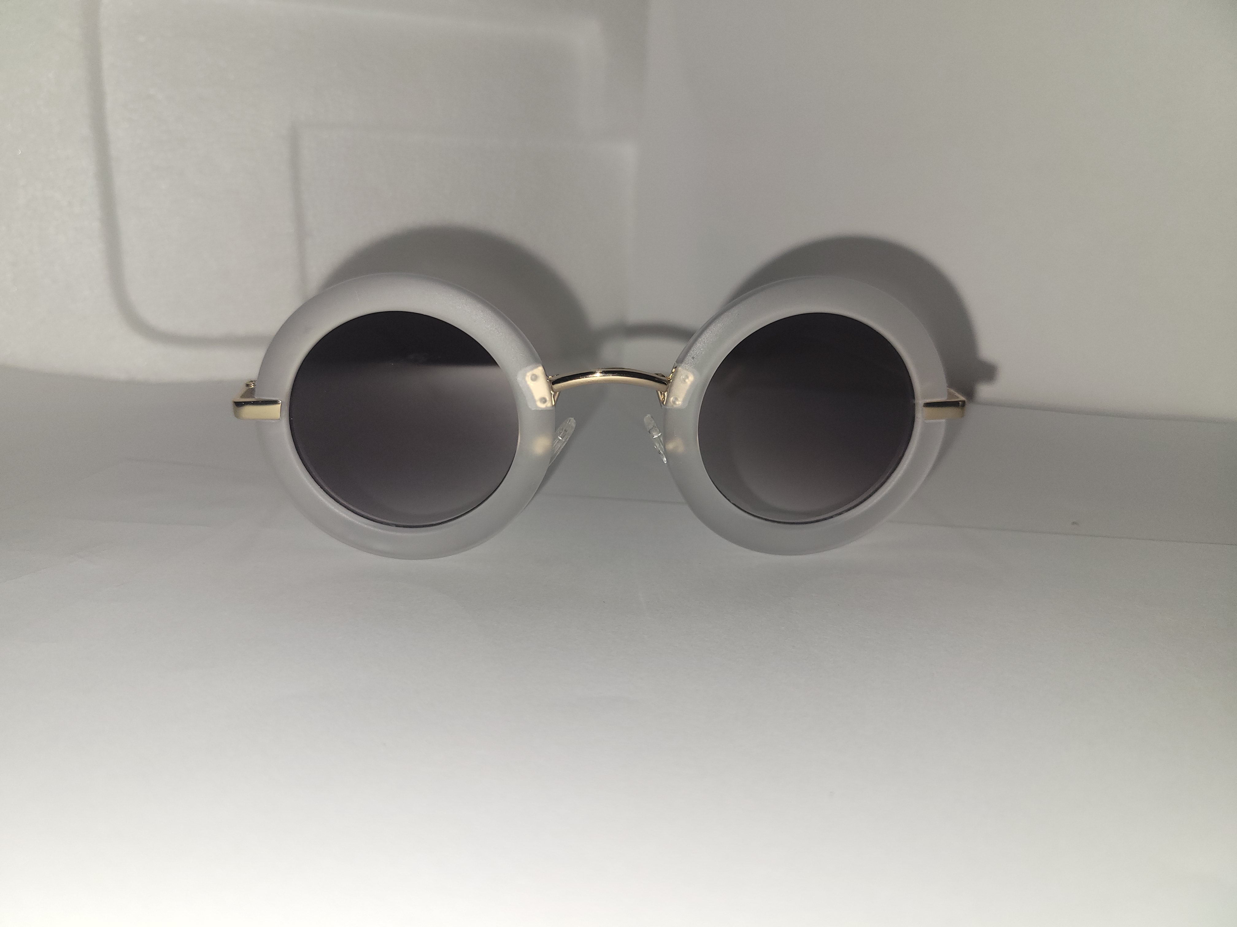 #236-Circular Frames, 2 Kinds of Affair! – Image 3