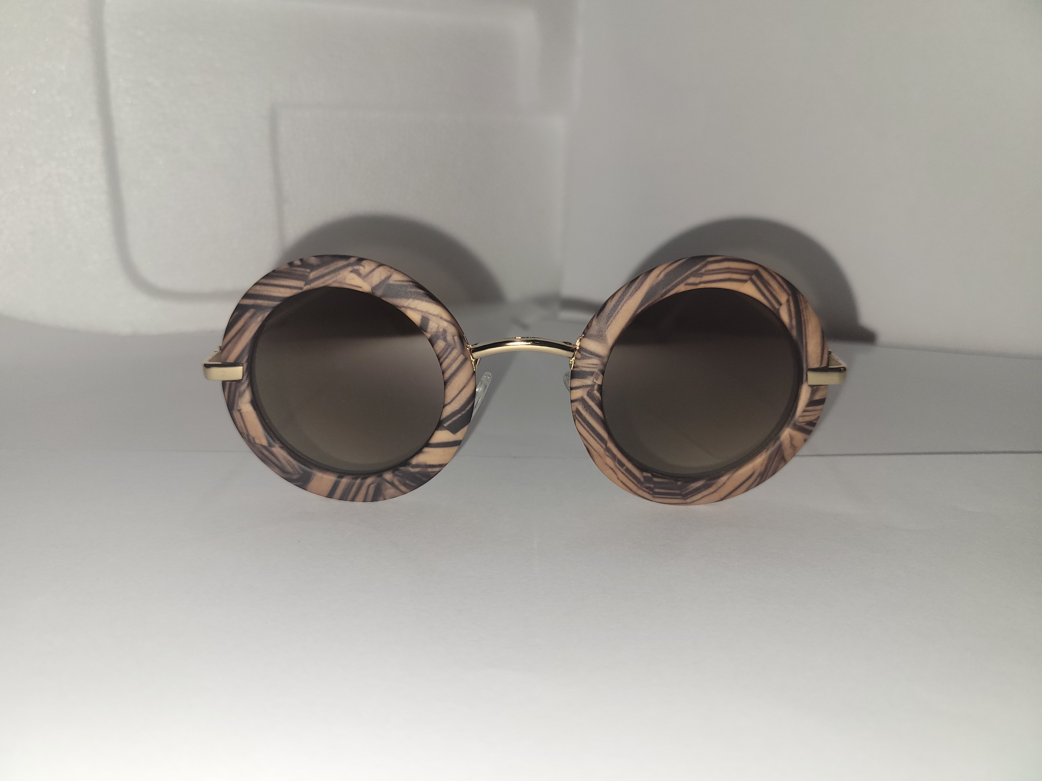 #236-Circular Frames, 2 Kinds of Affair! – Image 6