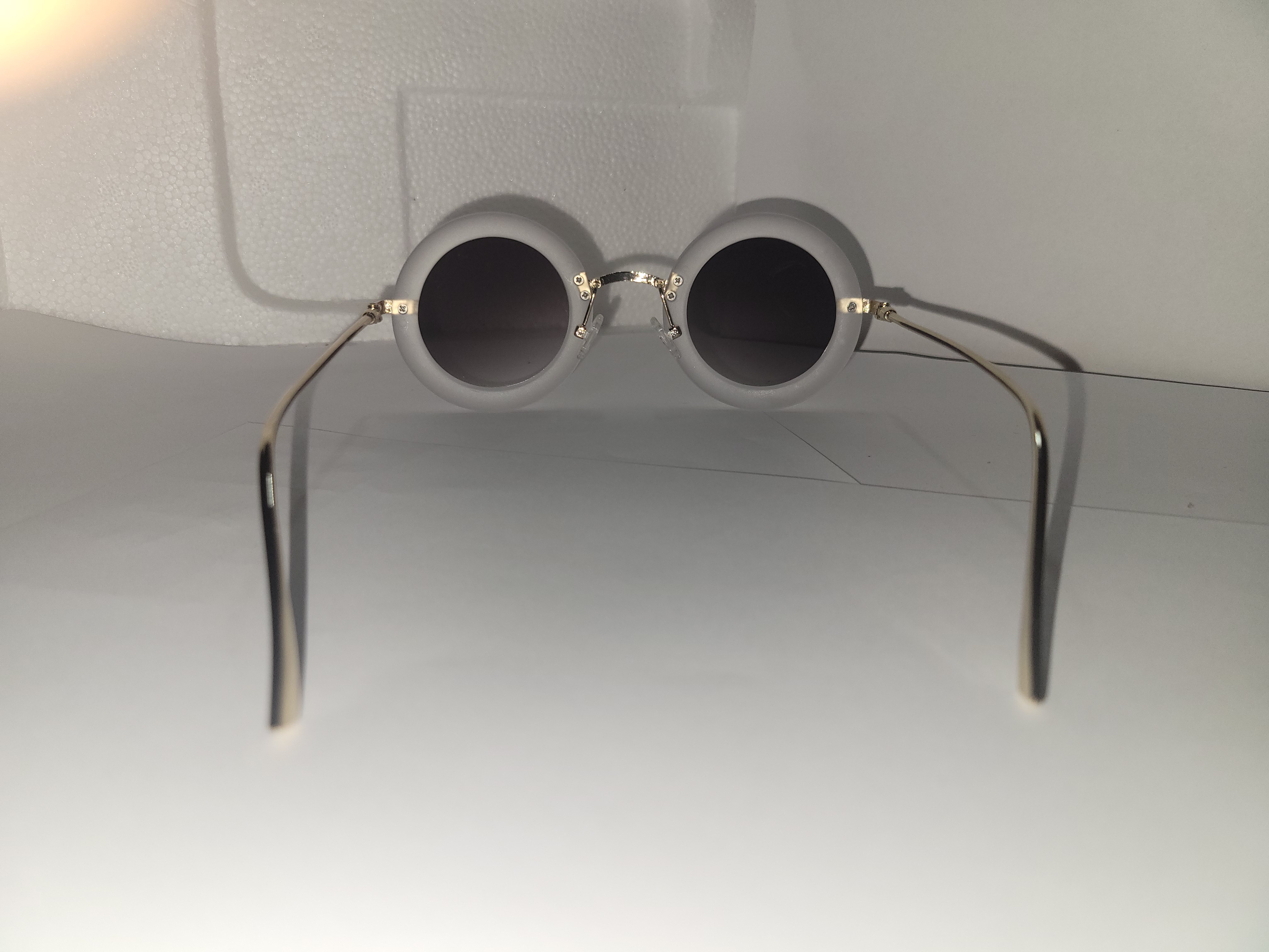 #236-Circular Frames, 2 Kinds of Affair! – Image 5