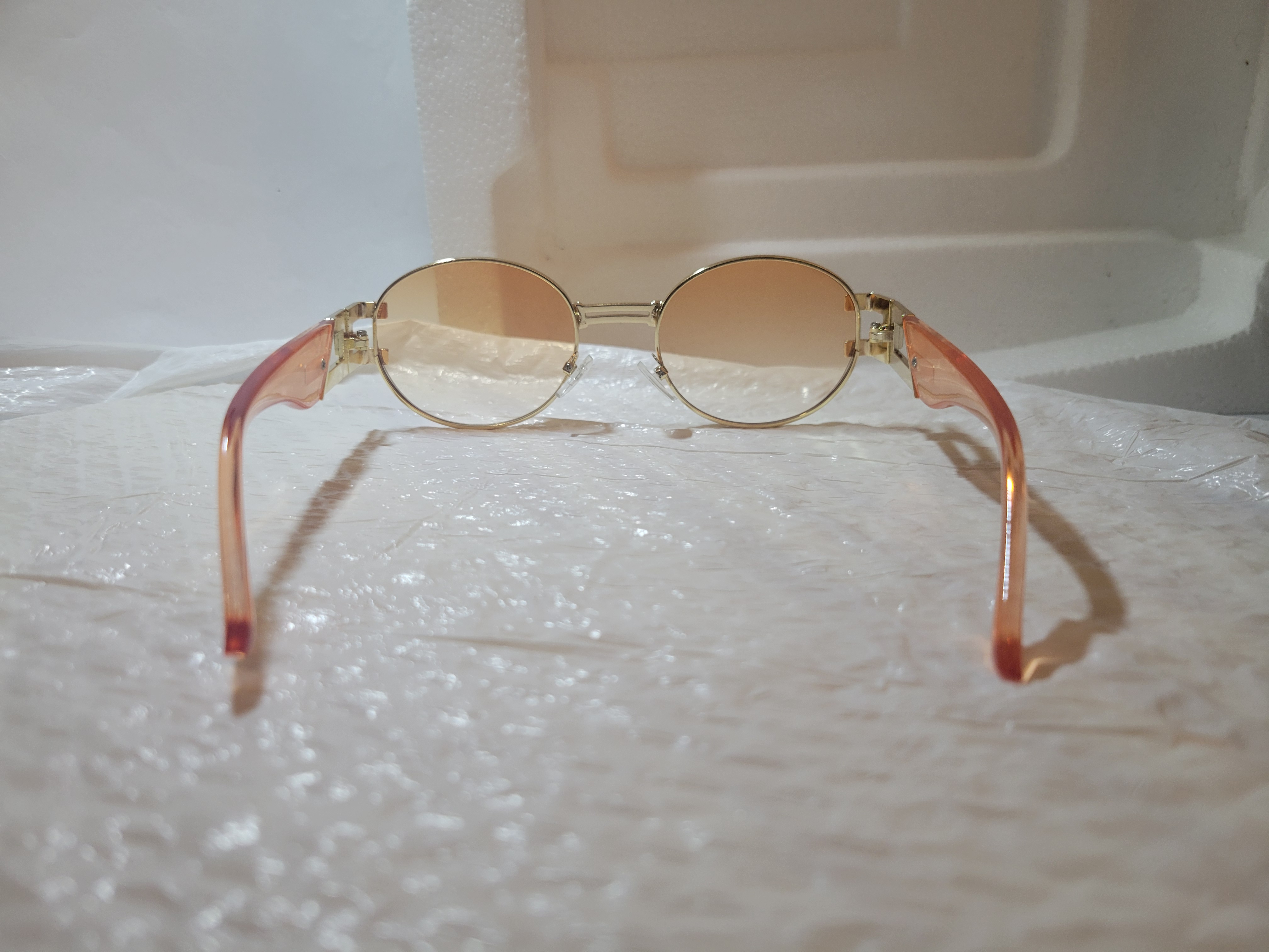 #405- Oval Rimmed Women's Sunglasses – Image 3