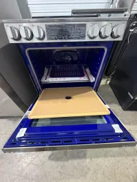  LG stove – Image 4