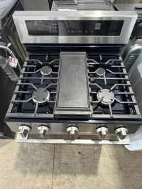  LG stove – Image 3