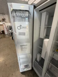 LG Refrigerator  – Image 4