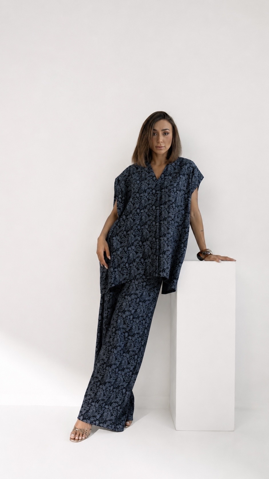 Pantalón Paisley azul – Image 1