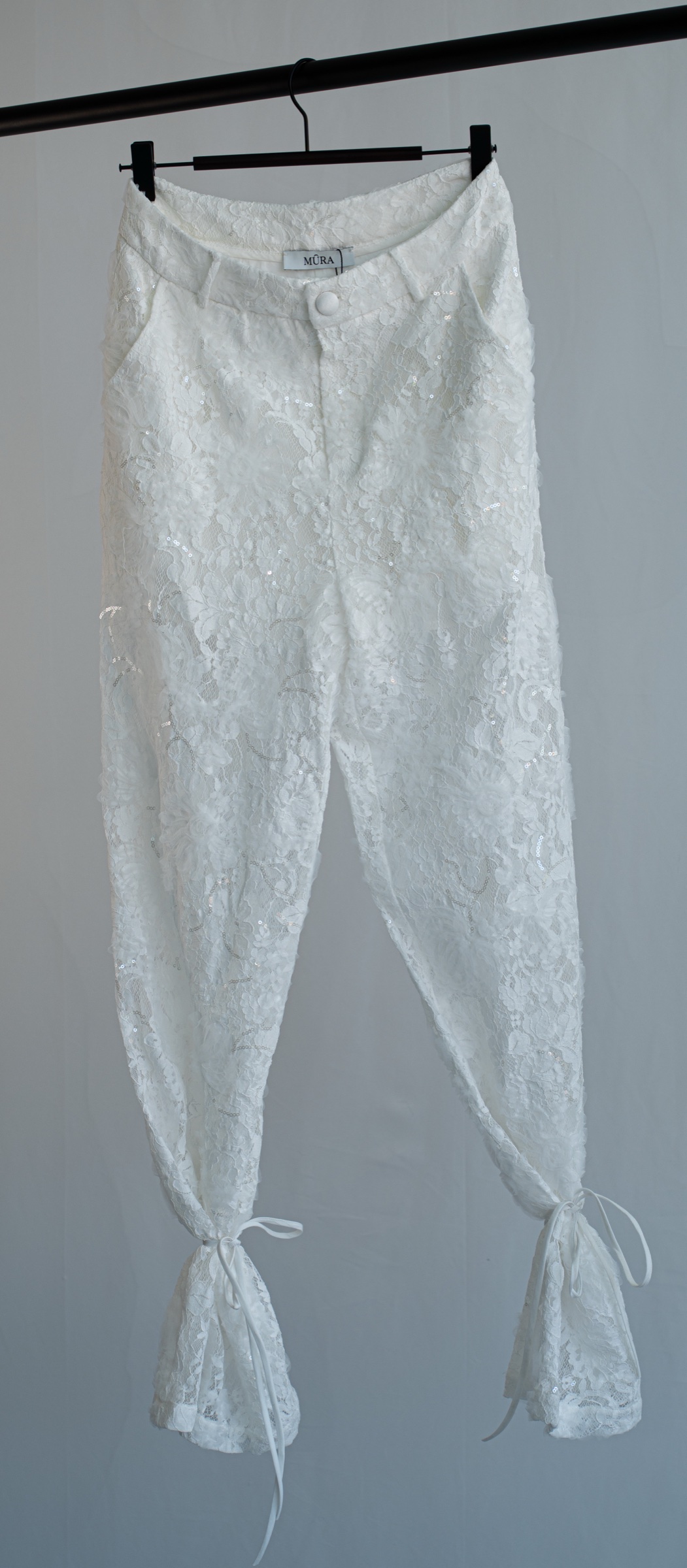 Pantalón Encaje Relieve – Image 3