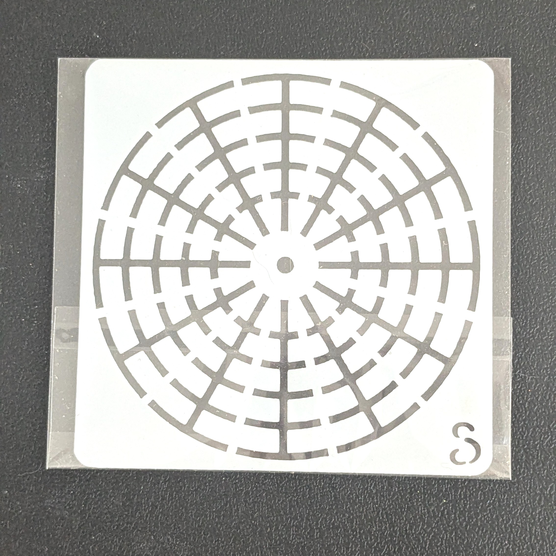 10cm / 4 inch 12 segment reusable stencil – Image 2