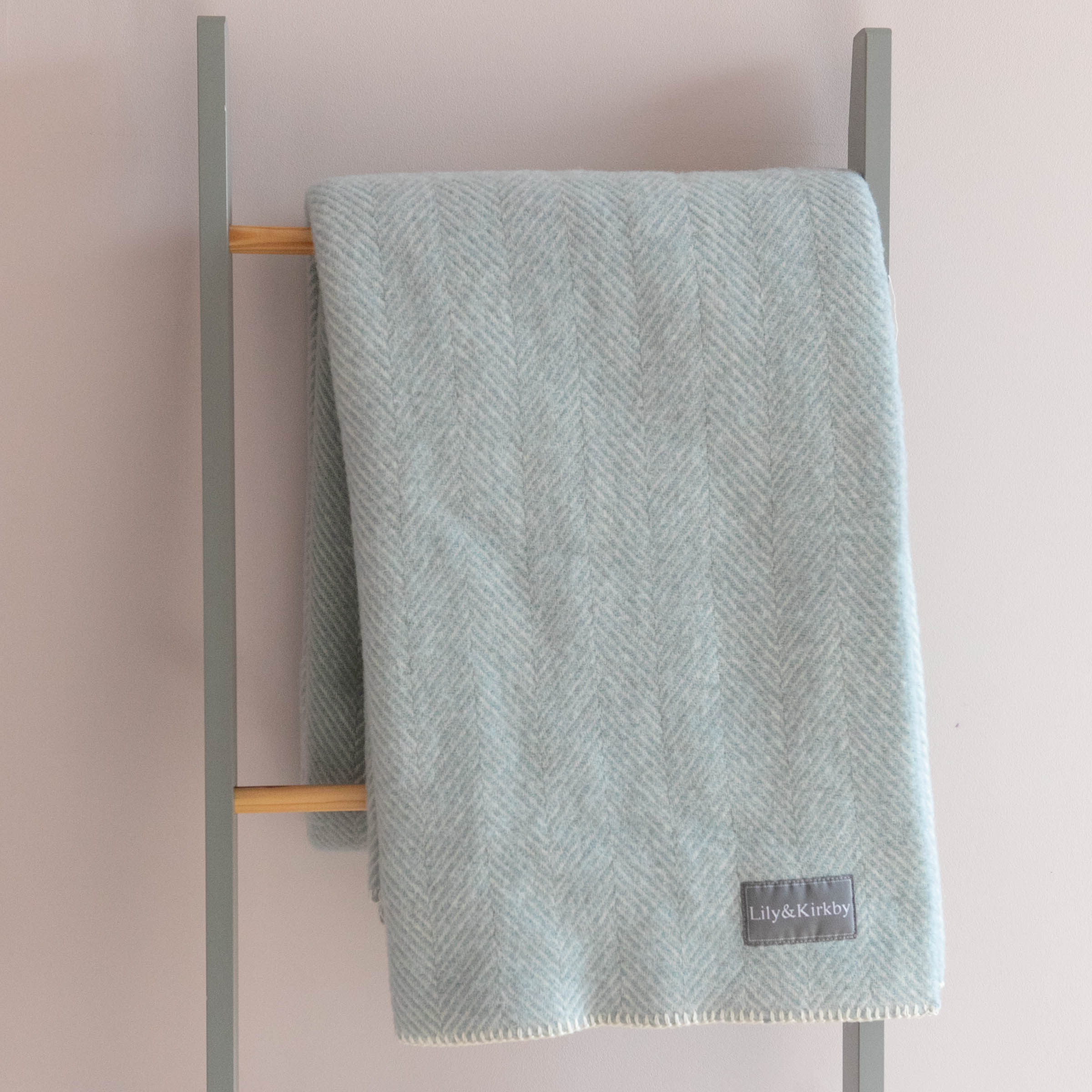 Pure New Wool Blankets – Image 16