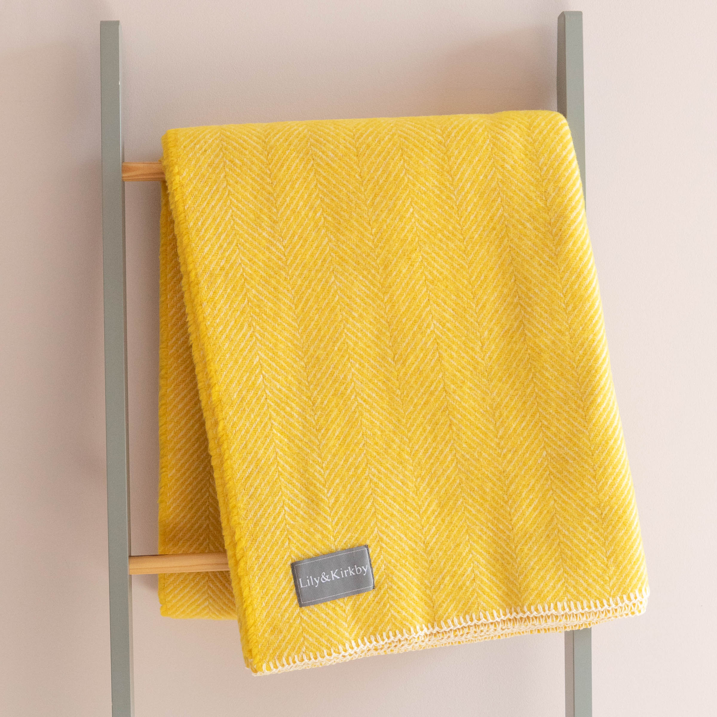 Pure New Wool Blankets – Image 9