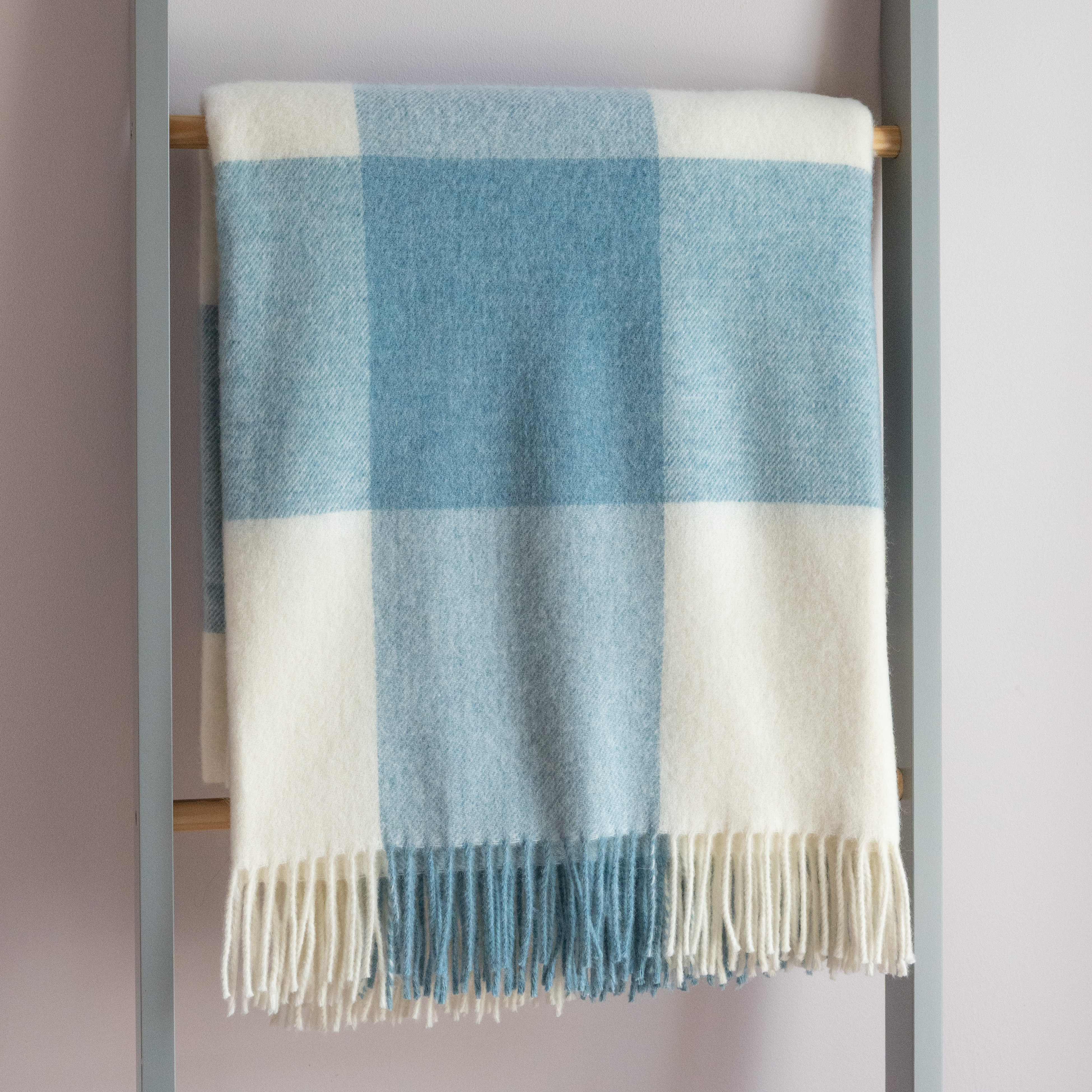 Merino Wool Blankets – Merino Block-Check Aqua