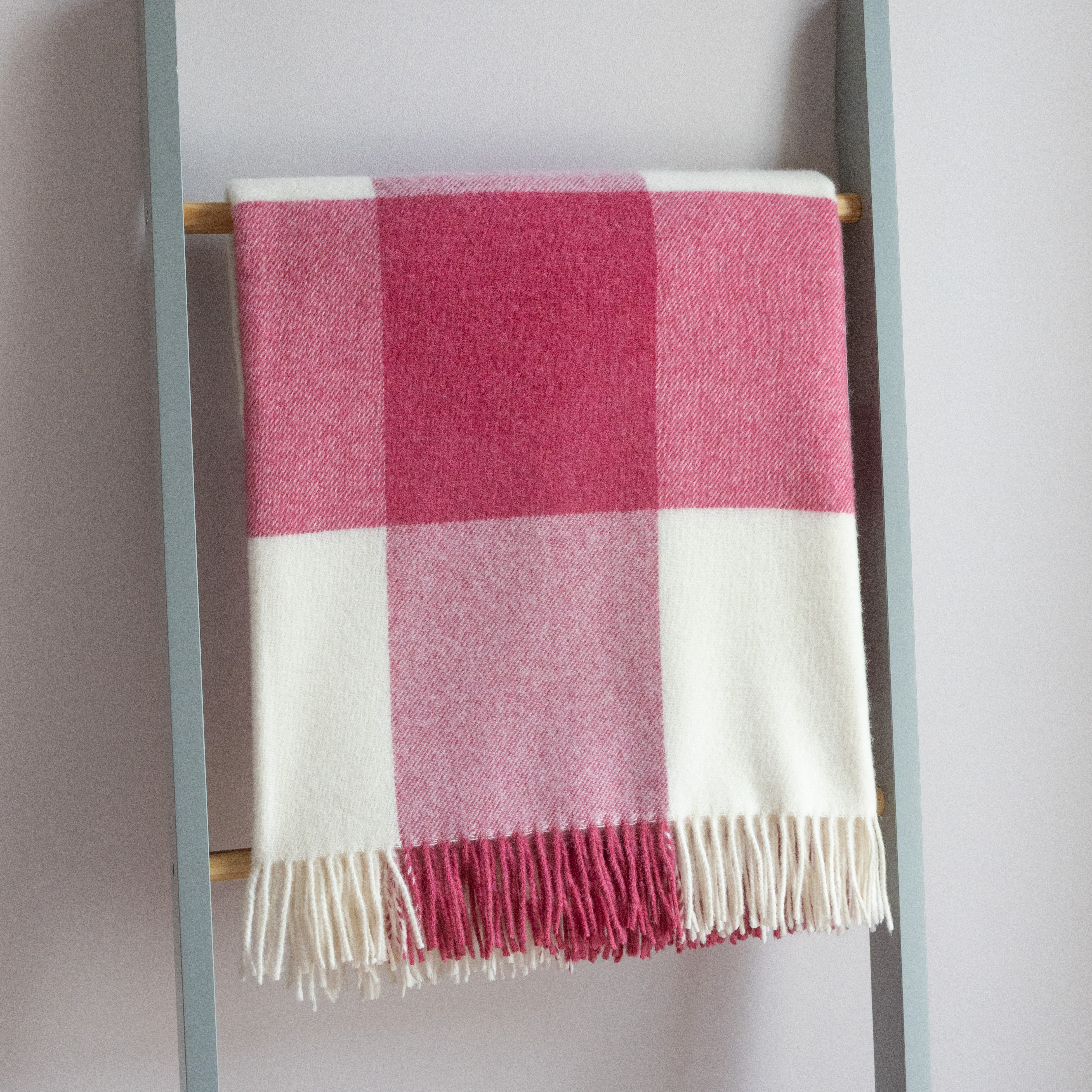 Merino Wool Blankets – Merino Block-Check Cerise