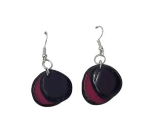 Handcrafted Black & Red Tagua Nut Earrings – Sustainable Artisanal Jewelry – Image 2