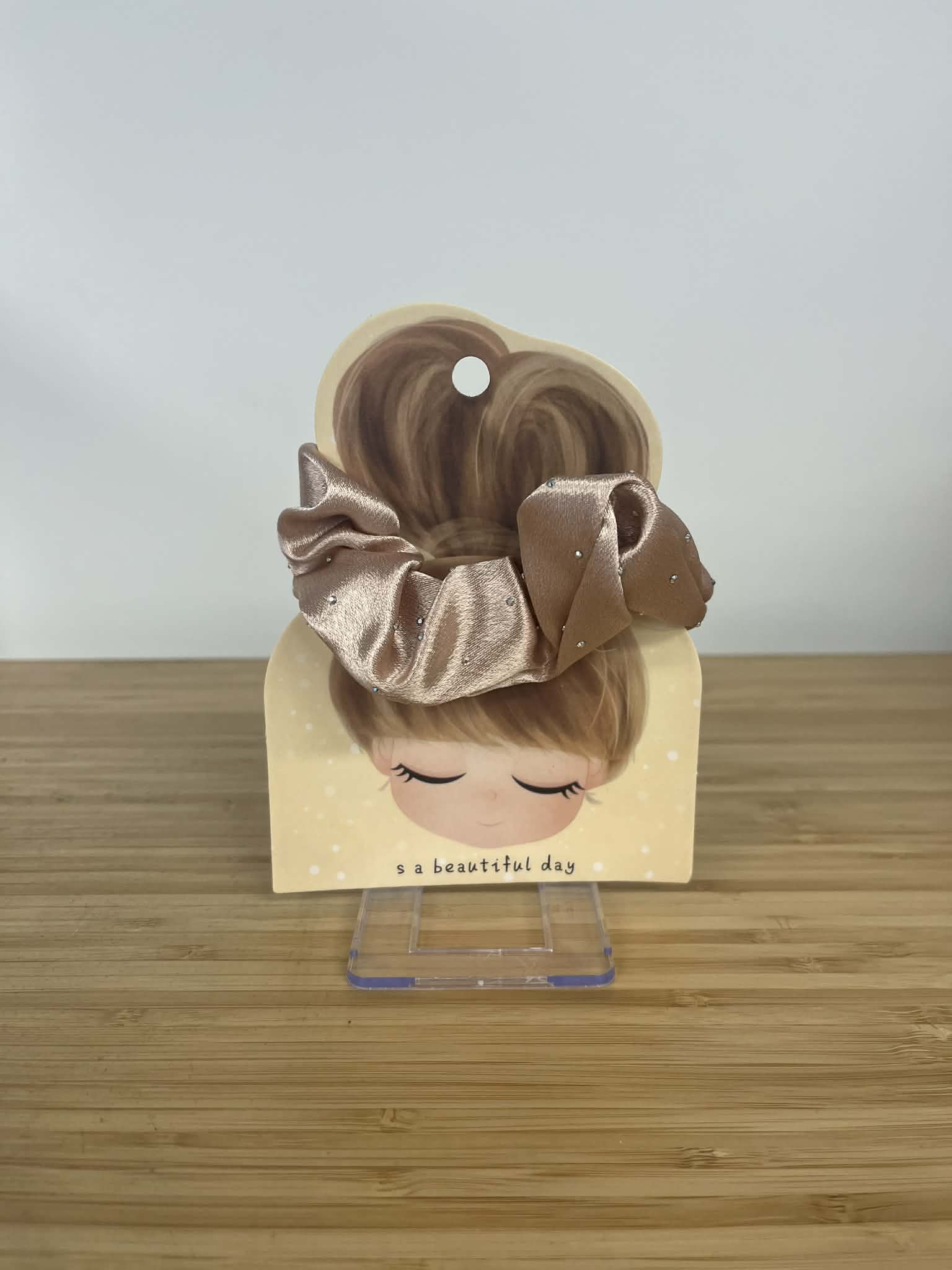 Scrunchie – Beige with diamontes