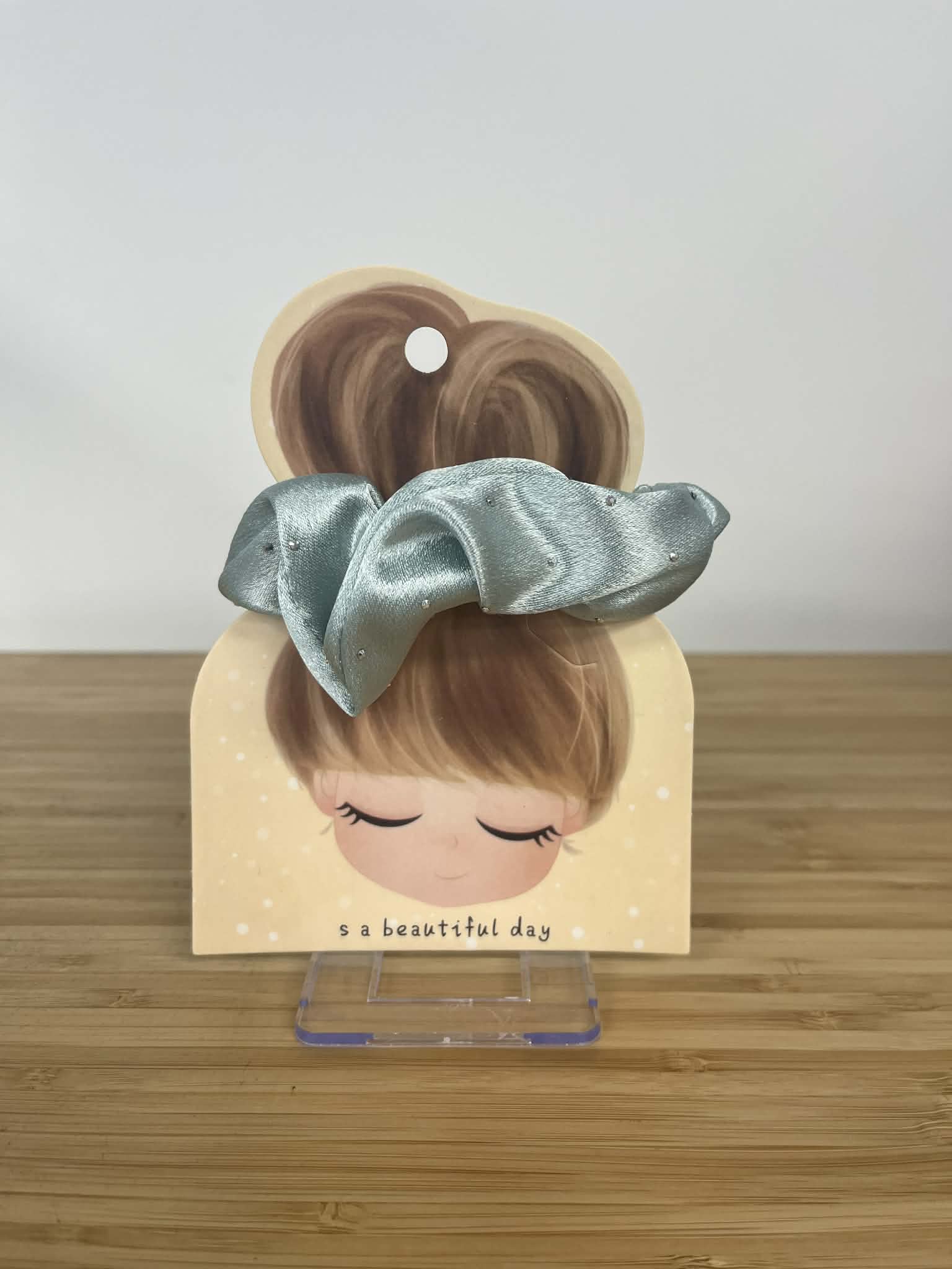 Scrunchie – Light blue with diamontes