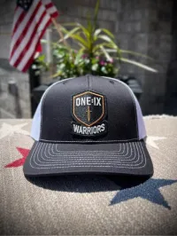 SHIELD SERIES LOGO TRUCKER HAT - SNAP BACK – Black/White