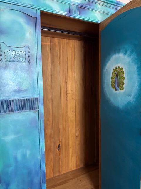 Hand-Painted Solid Oak Peacock Wardrobe – Image 3