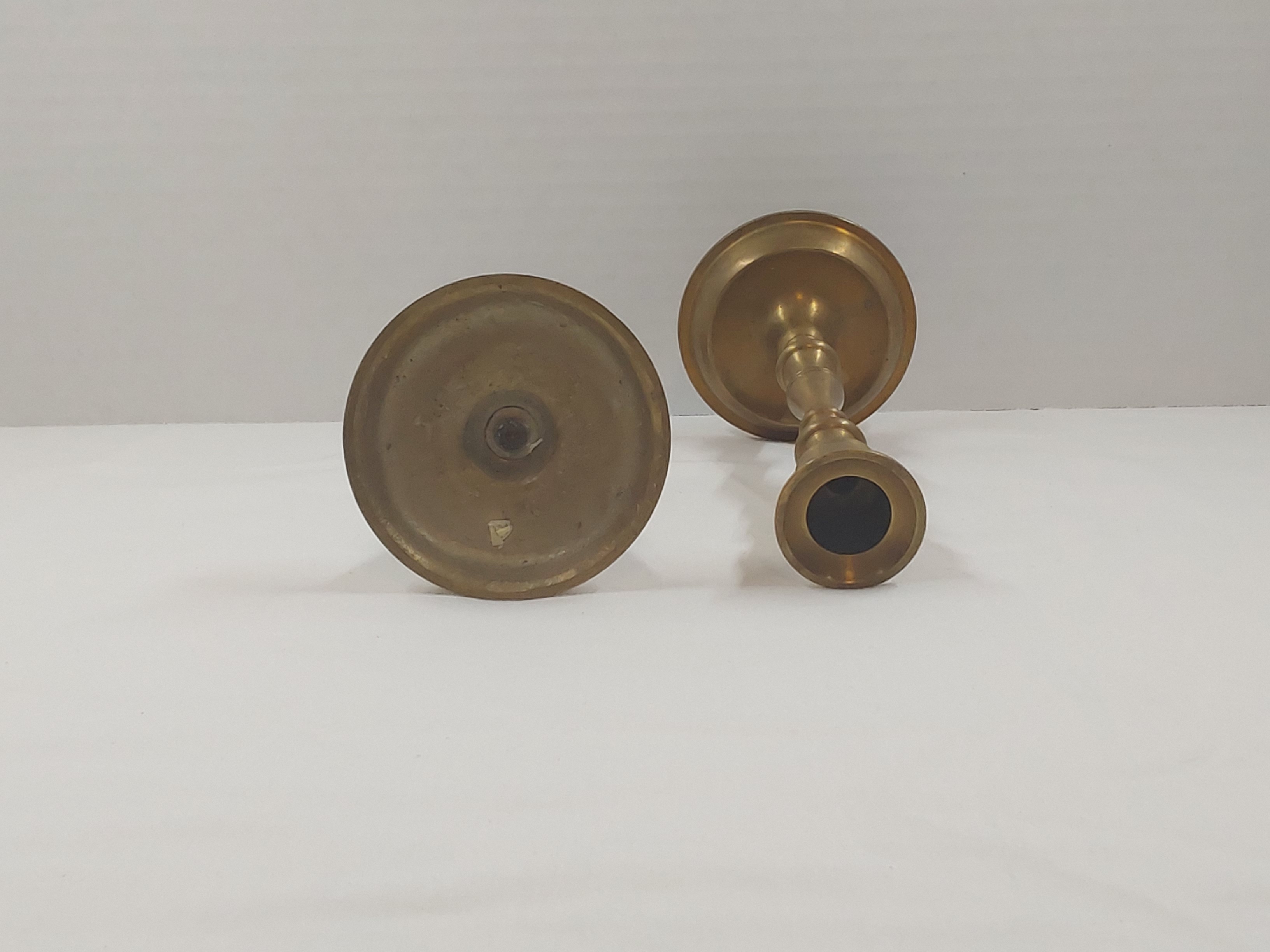 Vintage 7.5-inch Solid Brass Candlesticks (Pair) – Image 3